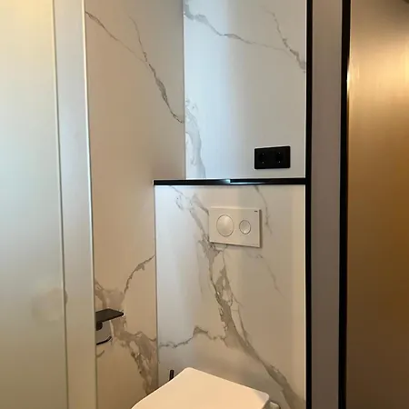 Hotel The Hyve Budget