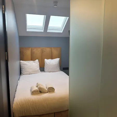 Hotel The Hyve Budget