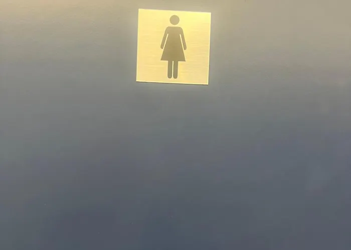 The Hyve Budget 호텔 *