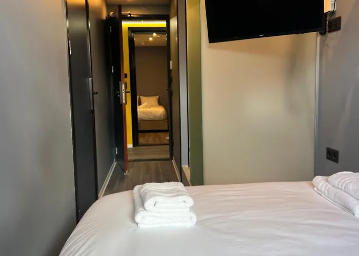 The Hyve Budget Hotel Rotterdam